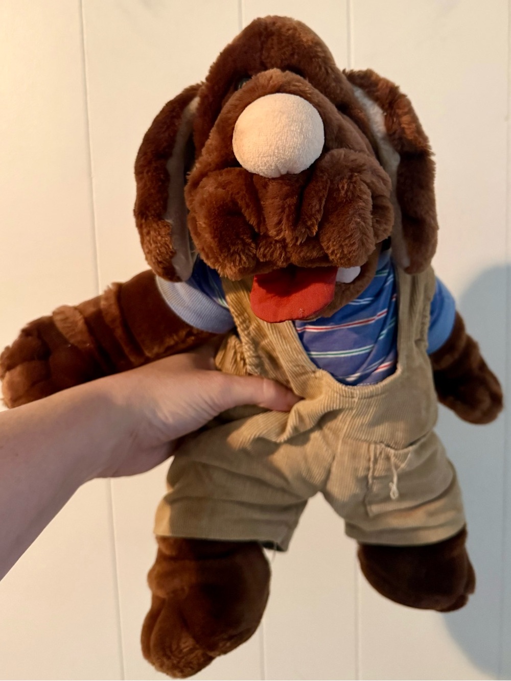 VINTAGE 1981 Wrinkles Dog Hand Puppet 18" Plush Toy Ganz Original Outfit &  Tag
